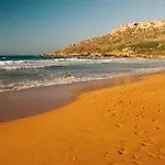 בית אירוח No 37 Sea View Salina