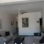 No 37 Sea View Salina בית אירוח *