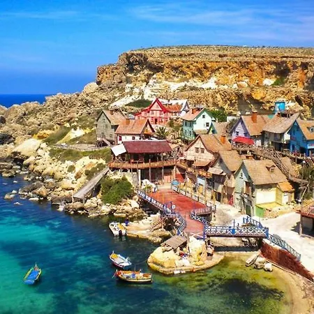 No 37 Sea View Salina Naxxar