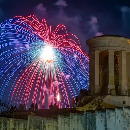 No 37 Sea View Salina * Naxxar