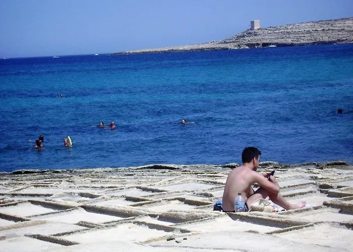 No 37 Sea View Salina * Naxxar